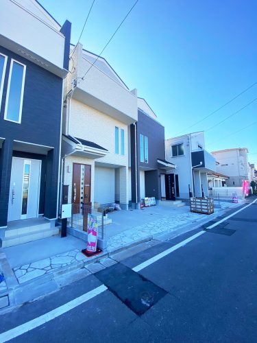 画像：現地写真　建物完成しています！綺麗な室内で間取をご体感ください♪