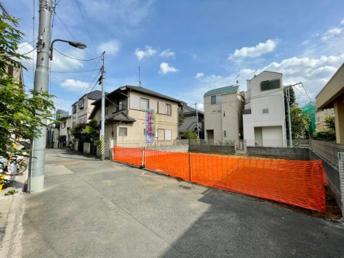画像：現地写真【北側】車通りの少ない道路に面しています！