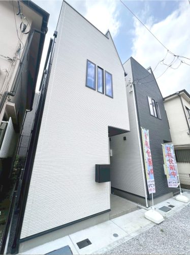 画像：【B号棟】 ホワイトでまとめ上げたB号棟！