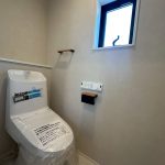 セブンイレブンまで300m/徒歩4分