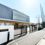 「2024年 世界で最もクールな街」に選出された学芸大学エリア!(※日本で唯一ランクイン)飲食店や日用品店など、多彩なお店が立ち並び、活気と温かみのある商店街が、暮らしに彩りを与えてくれます。