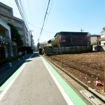 「2024年 世界で最もクールな街」に選出された学芸大学エリア!(※日本で唯一ランクイン)飲食店や日用品店など、多彩なお店が立ち並び、活気と温かみのある商店街が、暮らしに彩りを与えてくれます。